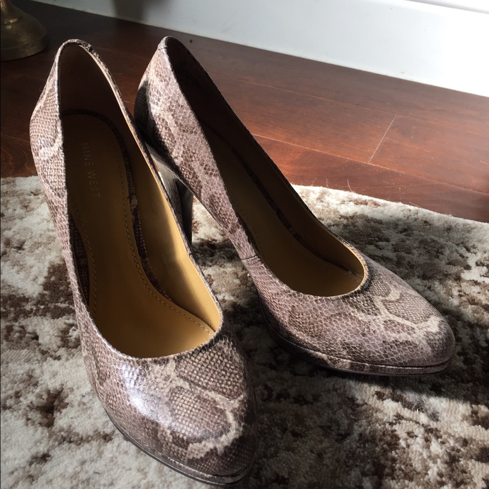 Nine West Pumps - Snake Skin Pattern 9.5 M